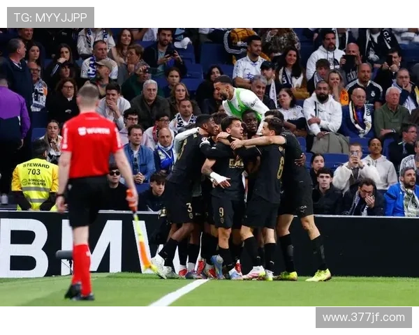 维尼修斯助攻罗德里戈建功 皇马客场遭马洛卡逼平西甲战成一比一 维尼修斯助攻罗德里戈建功 皇马客场遭马洛卡逼平西甲战成一比一