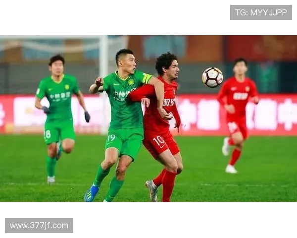 杨铭锐毕津浩进球 梅州客家主场战平大连英博 赛况精彩激烈 杨铭锐毕津浩进球 梅州客家主场战平大连英博 赛况精彩激烈