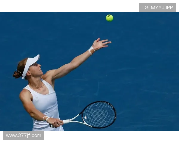 网球赛场马丁内斯萨姆索诺娃组合强势夺得双打冠军荣耀时刻盛典展 网球赛场马丁内斯萨姆索诺娃组合强势夺得双打冠军荣耀时刻盛典展