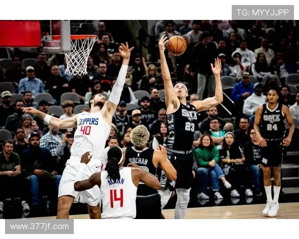 科比传人再显马刺克星威力太阳逆转展现无文班马刺困境艰难局面中 科比传人再显马刺克星威力太阳逆转展现无文班马刺困境艰难局面中